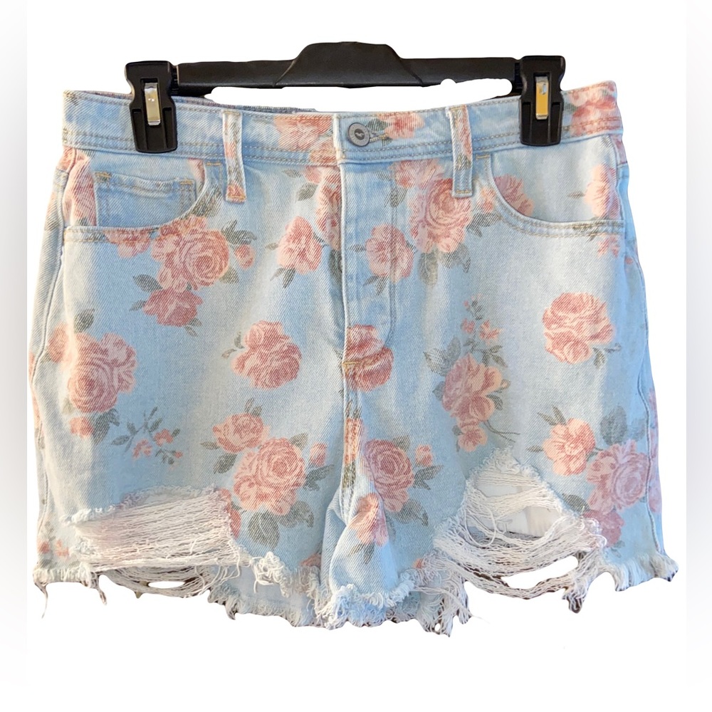 Hollister Floral High Rise Mom Jean Shorts, size 9.